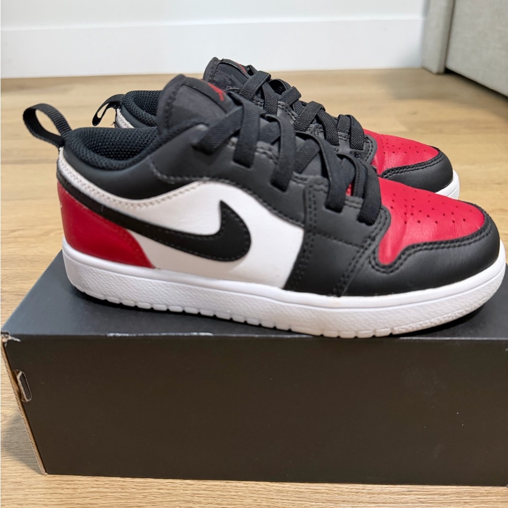 Jordan 1 Retro Low ALT Velcro